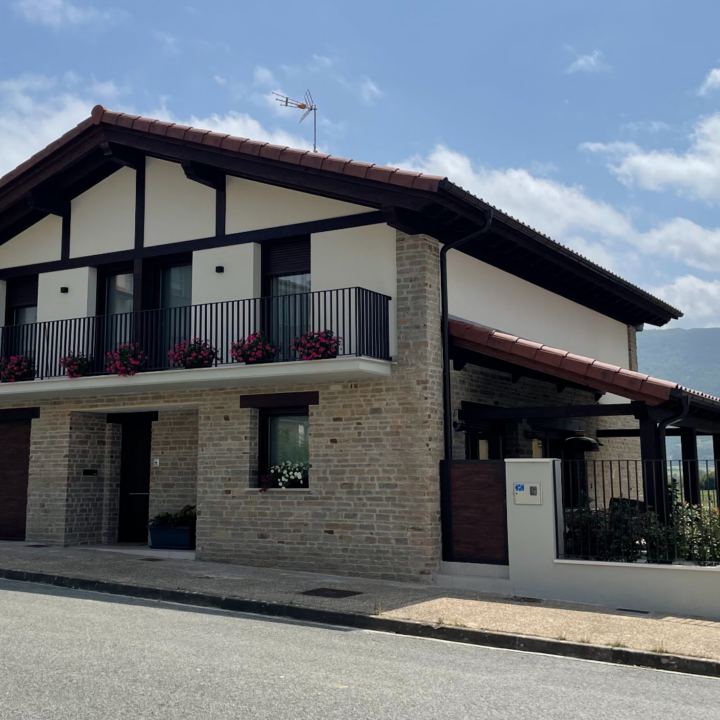 Etxea Etxarri-Aranatzen